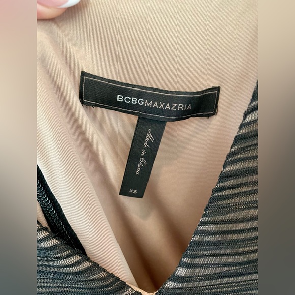 Gorgeous BCBG MaxAzria Cocktail Dress (size XS) - Picture 6 of 6